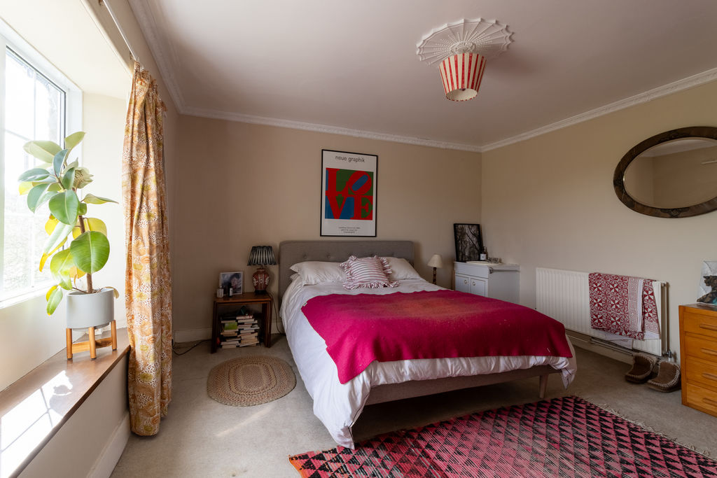 Bedroom- click for photo gallery